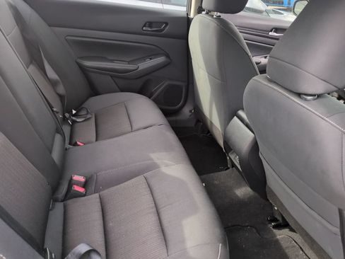 Used 2025 Nissan Altima 2.5 SV FWD image 10