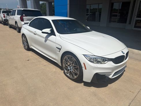 Used 2017 BMW M4 Convertible RWD image 8