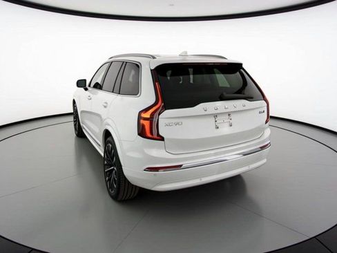 New 2026 Volvo XC90 B6 Ultra w/ Protection Package image 2