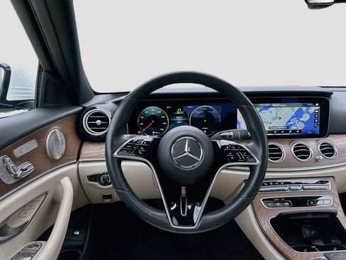 Used 2022 Mercedes-Benz E 350 Sedan image 24