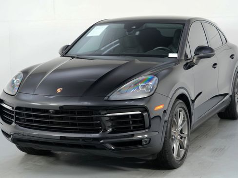 Used 2023 Porsche Cayenne Coupe image 51