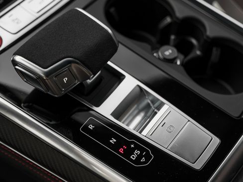 New 2026 Audi RS Q8 performance image 11