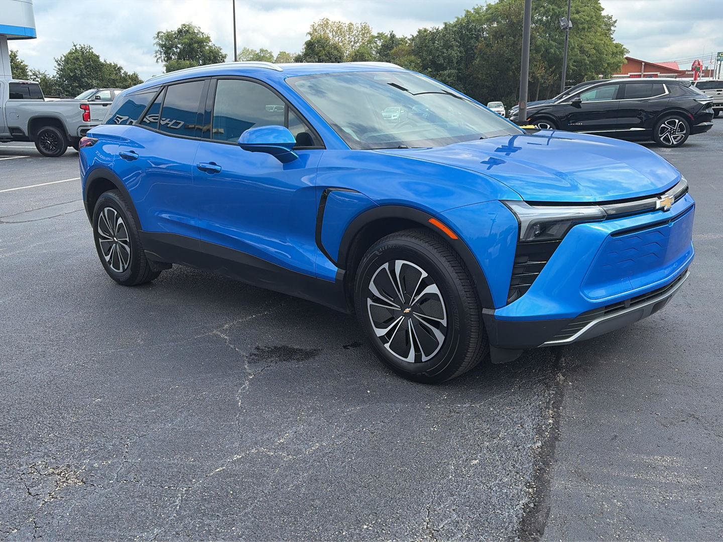 Used 2024 Chevrolet Blazer EV LT AWD/4WD image 7