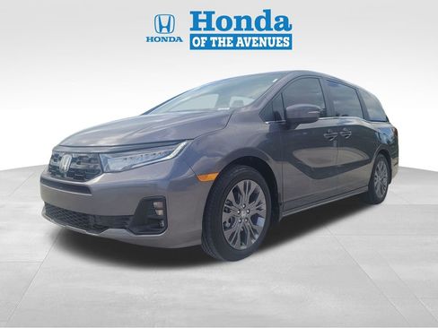 New 2026 Honda Odyssey Touring image 3