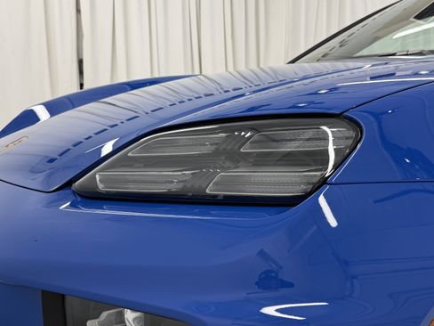 New 2026 Porsche Macan 4 Electric image 17