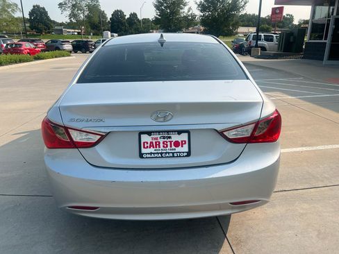 Used 2011 Hyundai Sonata GLS w/ Popular Equipment Pkg 2 FWD image 8