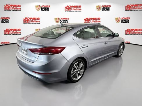 Used 2017 Hyundai Elantra Limited FWD image 14