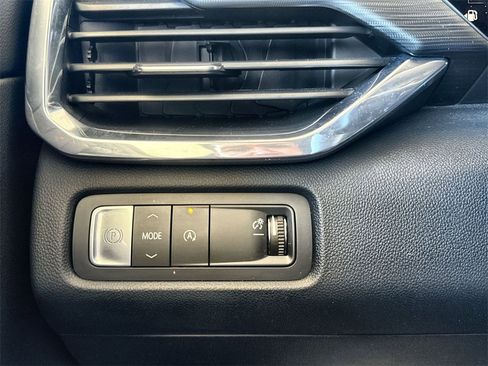 Certified 2025 GMC Acadia Elevation image 17