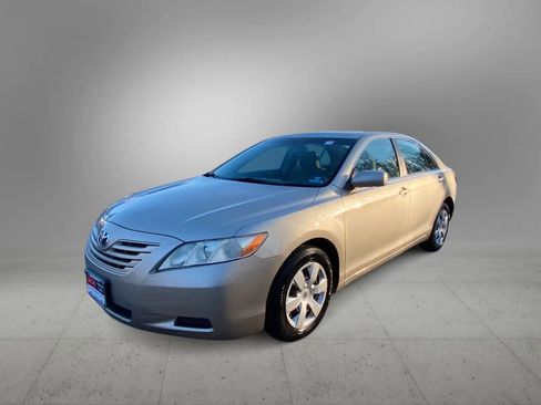 Used 2008 Toyota Camry LE image 8