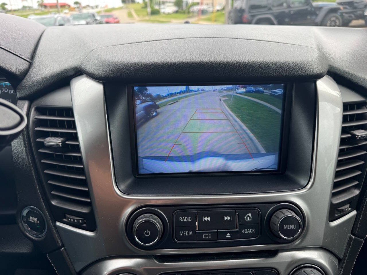 Used 2018 Chevrolet Tahoe Premier AWD/4WD image 18
