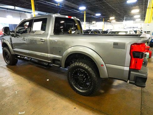 Certified 2024 Ford F250 Lariat w/ Lariat Ultimate Package AWD/4WD image 4