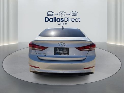 Used 2017 Hyundai Elantra SE image 7