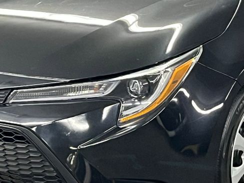 Used 2022 Toyota Corolla LE image 35