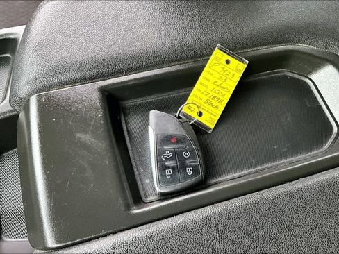 Used 2023 Chevrolet Silverado 1500 Custom AWD/4WD image 36