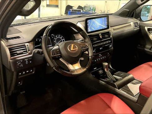 Certified 2023 Lexus GX 460 Premium w/ Premium Package AWD/4WD image 17