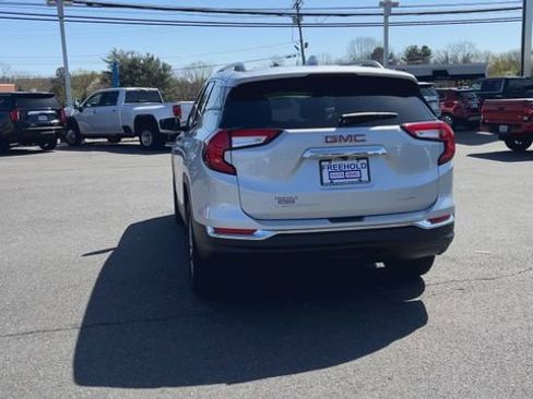 Certified 2022 GMC Terrain SLT image 7