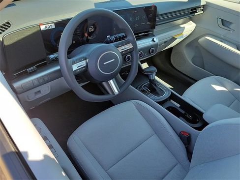 New 2026 Hyundai Kona SE image 6
