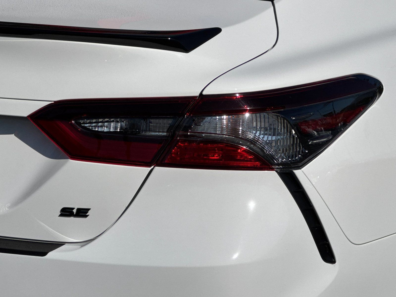 Used 2024 Toyota Camry SE w/ Convenience Package FWD image 23