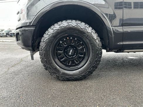 Used 2020 Ford F150 Platinum image 13