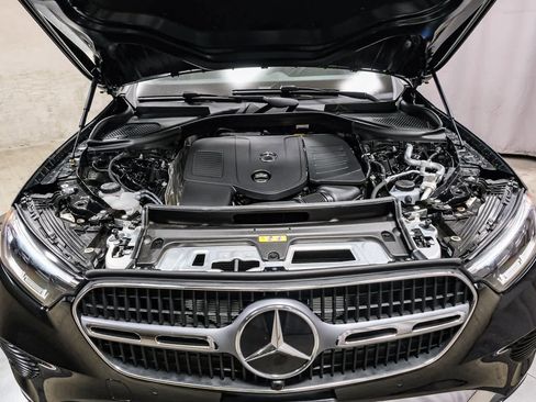 Certified 2025 Mercedes-Benz GLC 300 image 26