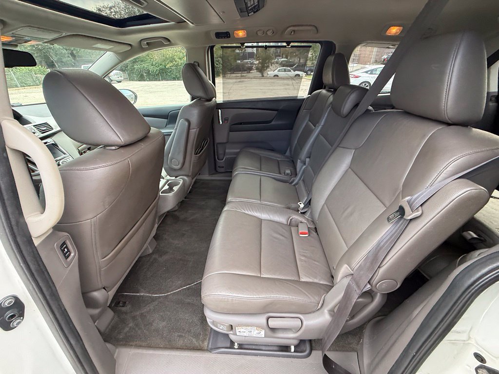 Used 2016 Honda Odyssey Touring Elite image 28