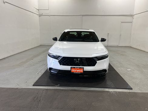 Certified 2025 Honda Accord Sport image 2