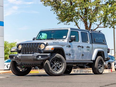 Used 2021 Jeep Gladiator Sport AWD/4WD image 1