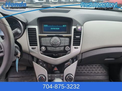 Used 2012 Chevrolet Cruze LS w/ Connectivity Package image 17