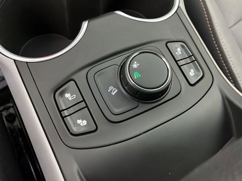 Used 2019 GMC Terrain SLT FWD image 33
