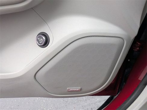 Used 2020 GMC Acadia SLT w/ LPO, Floor Liner Package image 13