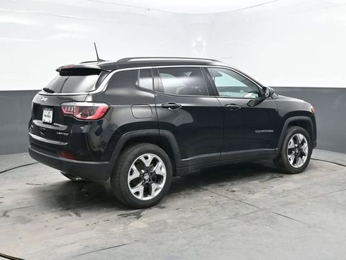 Used 2018 Jeep Compass Limited AWD/4WD image 7
