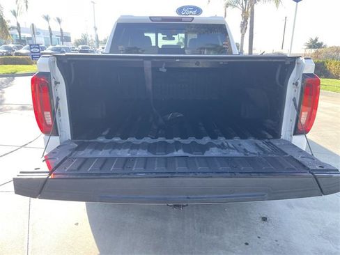 Used 2019 GMC Sierra 1500 SLT w/ SLT Premium Plus Package image 27