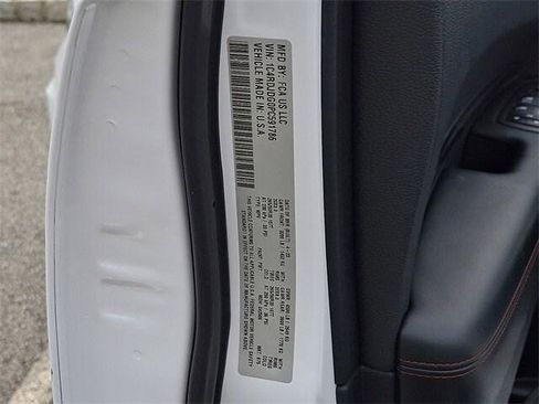 Certified 2023 Dodge Durango GT image 35