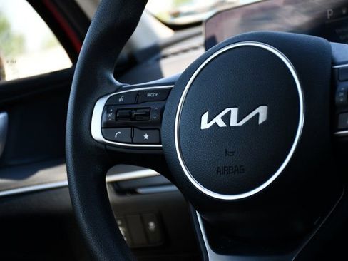 Used 2025 Kia K5 LXS FWD image 20