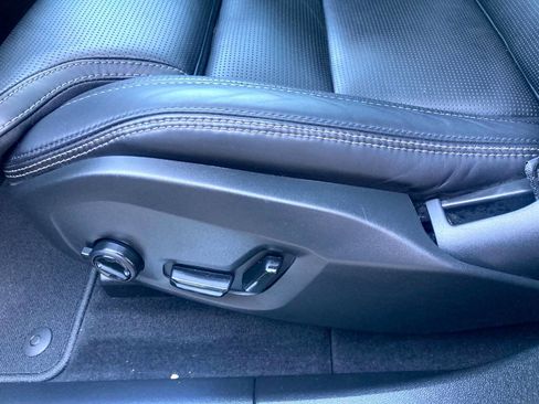 Used 2022 Volvo XC60 B6 Inscription w/ Advanced Package image 12