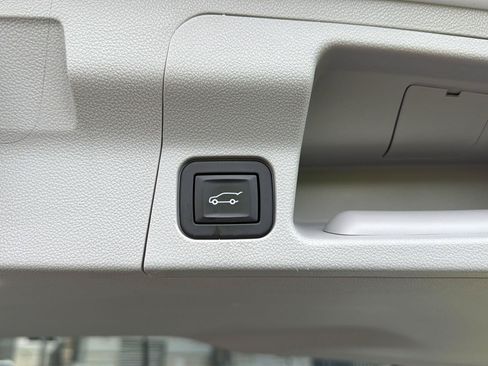 Used 2019 GMC Acadia SLT FWD image 36