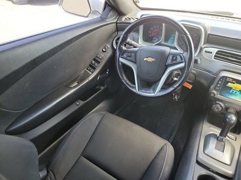 Used 2015 Chevrolet Camaro LT RWD image 12