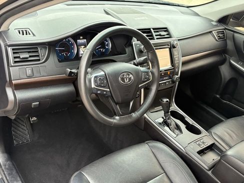 Used 2017 Toyota Camry XLE FWD image 17
