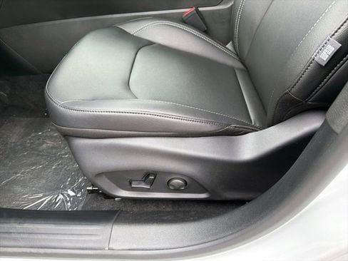 New 2026 Jeep Compass Limited image 9