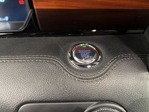 Used 2020 Lincoln Navigator Reserve w/ Luxury Package image 19