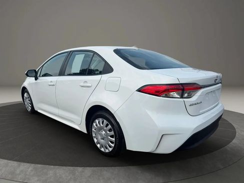 Used 2024 Toyota Corolla LE FWD image 7
