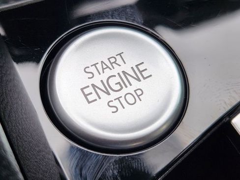 Certified 2024 Volkswagen Taos SEL image 19