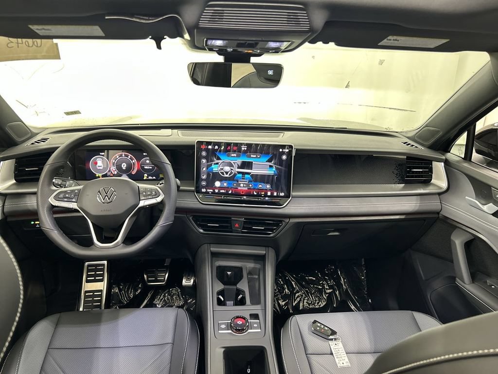 New 2026 Volkswagen Tiguan SE R-Line AWD/4WD image 20