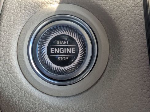 Certified 2022 Mercedes-Benz GLC 300 GLC 300 w/ Premium Package Lite image 15