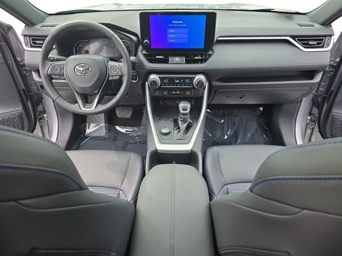 Used 2024 Toyota RAV4 XSE image 9