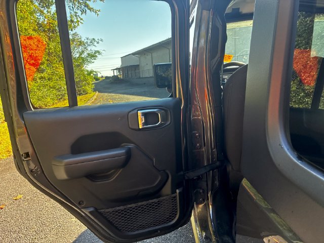 Used 2023 Jeep Wrangler Unlimited Sport AWD/4WD image 14