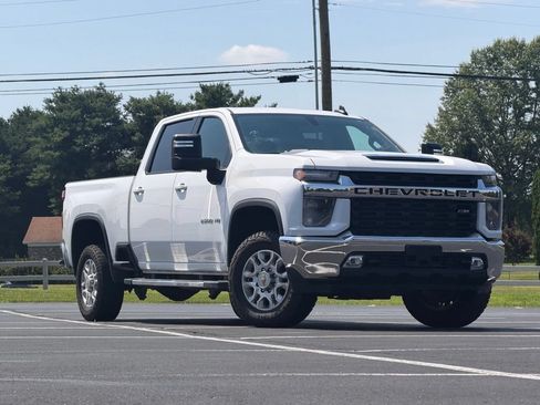 Used 2023 Chevrolet Silverado 2500 LT w/ Convenience Package AWD/4WD image 1