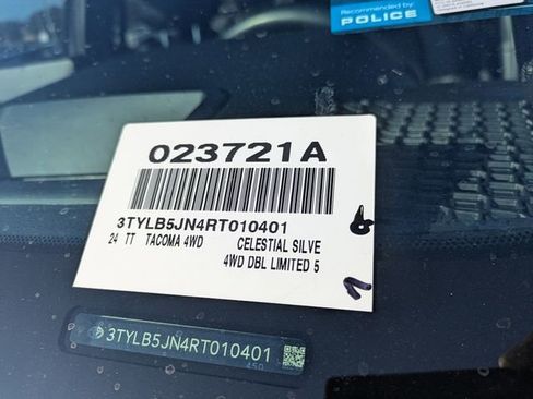 Used 2024 Toyota Tacoma Limited image 39