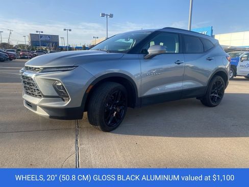 Used 2024 Chevrolet Blazer LT w/ Convenience Package image 4