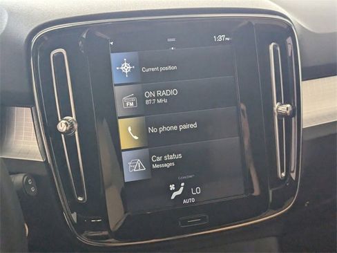 Used 2019 Volvo XC40 T5 Momentum image 21